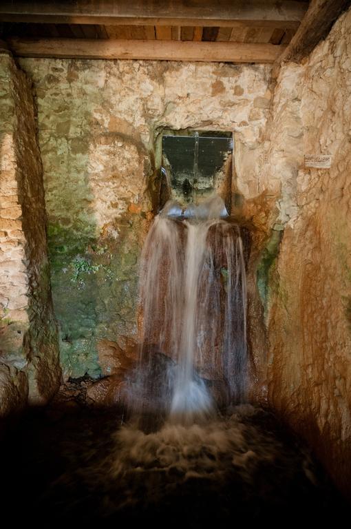 Gite Des Grands Moulins De Bauge ภายนอก รูปภาพ